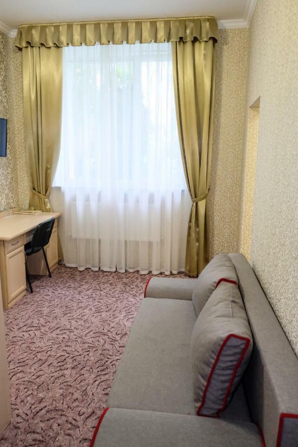 Оздоровчий Комплекс Гайки Заїзд Провулок Сухий Яр 12 Hotel Zhytomyr Exterior photo
