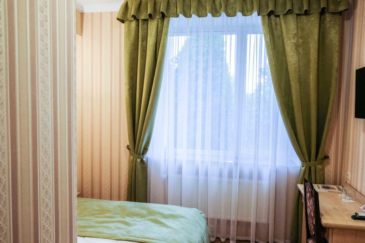Оздоровчий Комплекс Гайки Заїзд Провулок Сухий Яр 12 Hotel Zhytomyr Exterior photo
