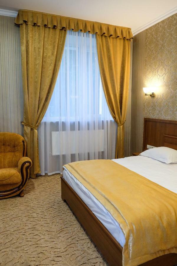 Оздоровчий Комплекс Гайки Заїзд Провулок Сухий Яр 12 Hotel Zhytomyr Exterior photo