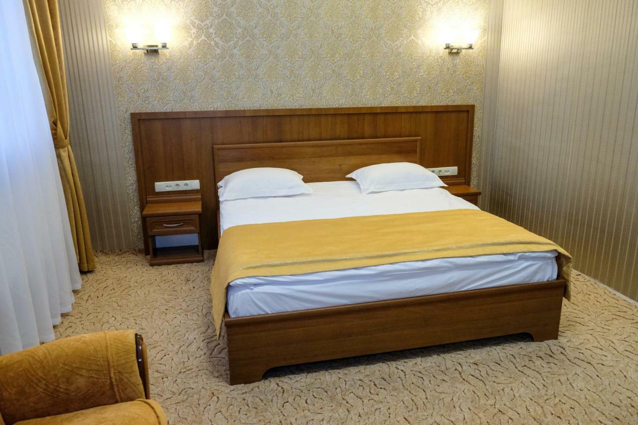 Оздоровчий Комплекс Гайки Заїзд Провулок Сухий Яр 12 Hotel Zhytomyr Exterior photo
